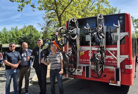 Neue Heck-Fahrradträger machen Fahrrad-Mitnahme in Bussen das ganze Jahr möglich